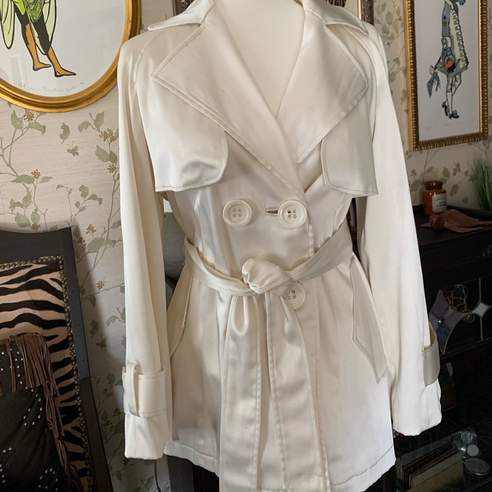 Gorgeous jacket/blazer for semi-dressy occasions